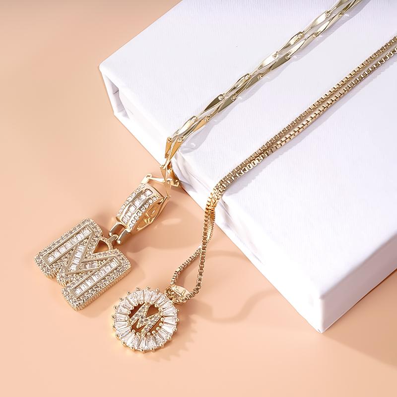Collier Lettres